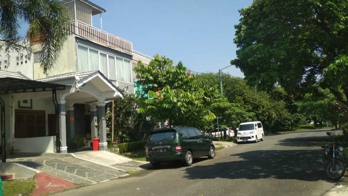 Dijual Rumah di Meadow Green Lippo Cikarang